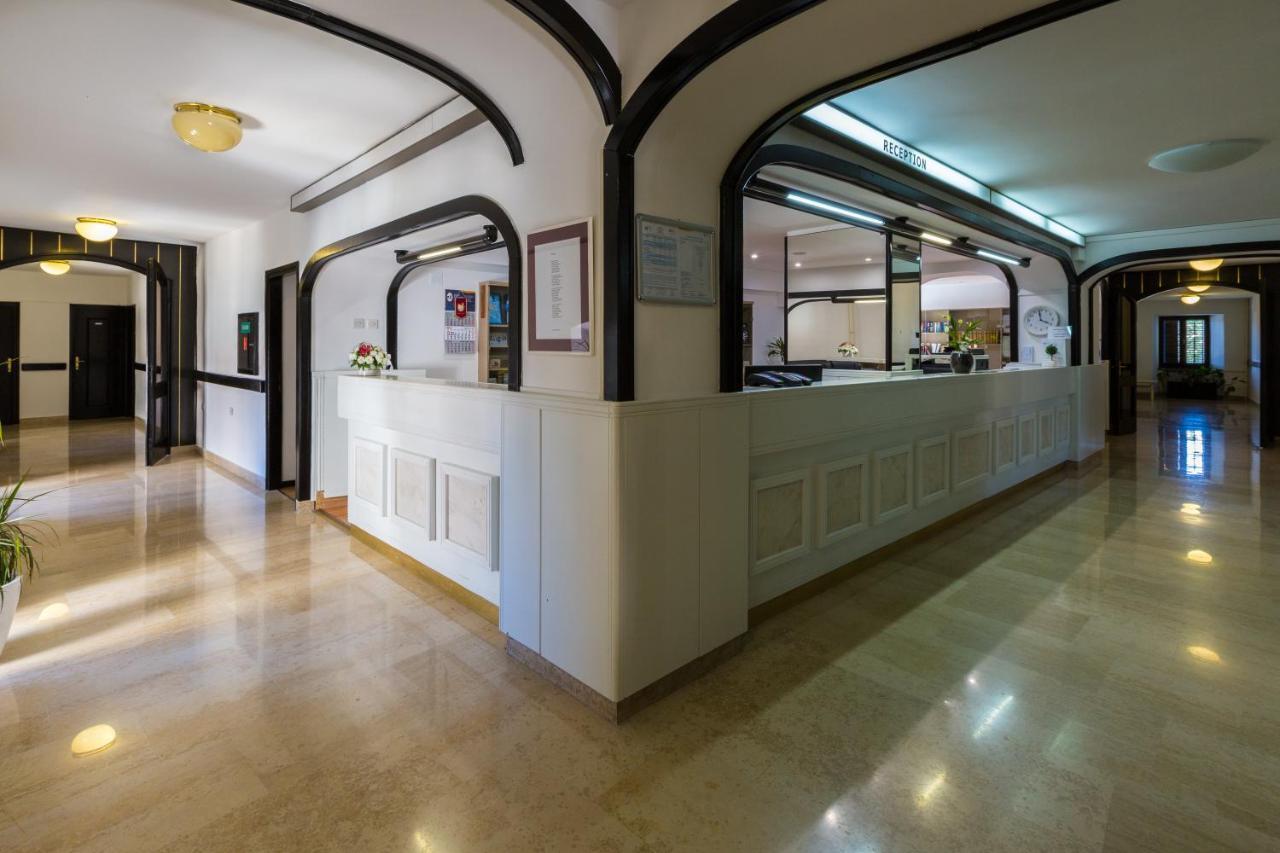 Hotel Kastel Цриквеница Экстерьер фото