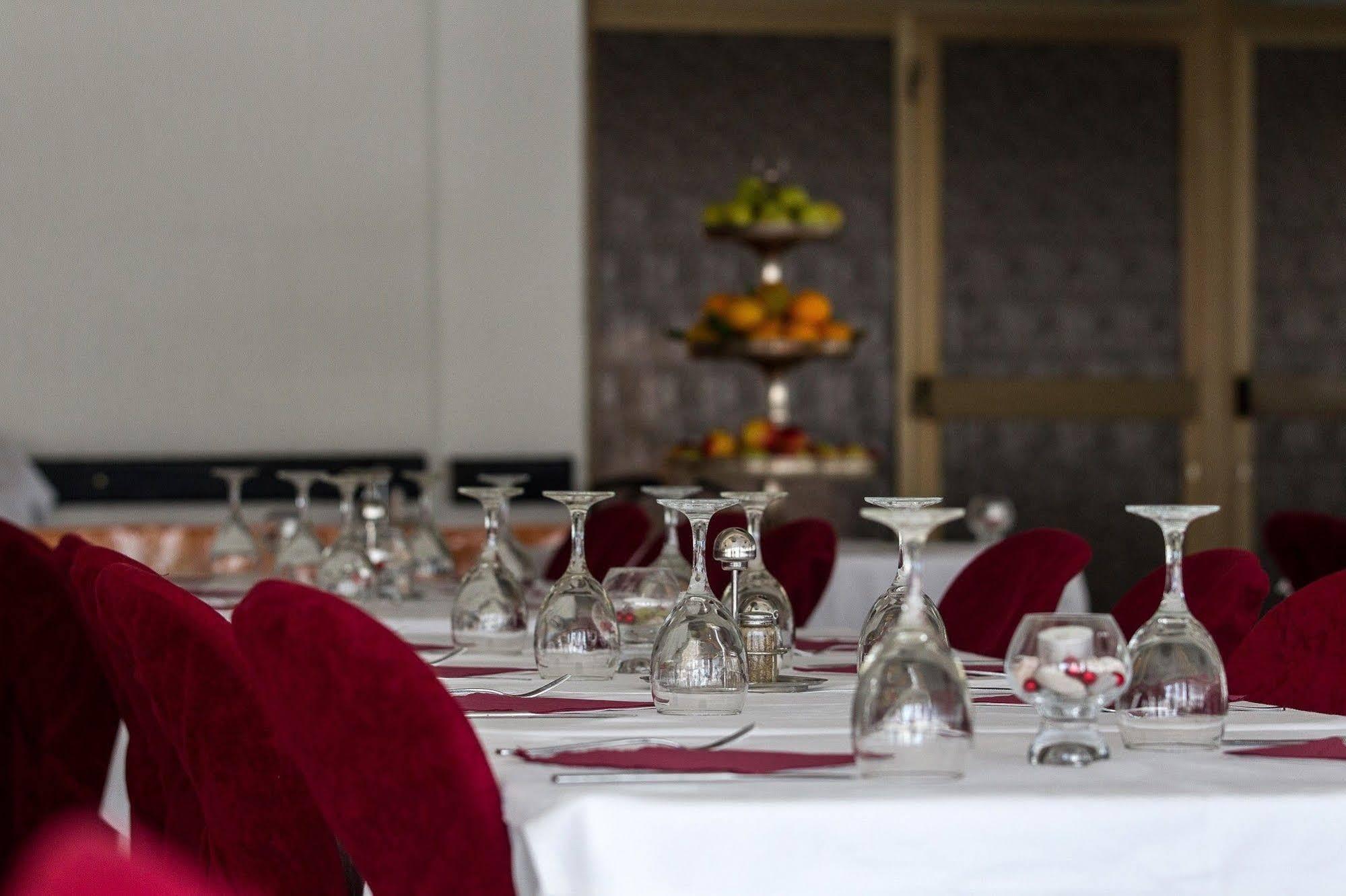 Hotel Kastel Цриквеница Экстерьер фото