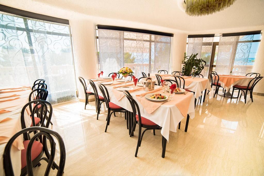 Hotel Kastel Цриквеница Экстерьер фото